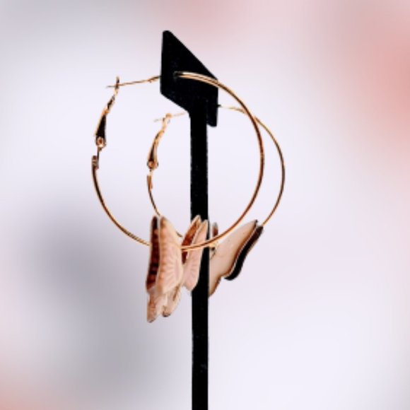 🆕MBM "Embossed Wings" Butterfly Charm Hoop Earrings - Picture 8 of 12